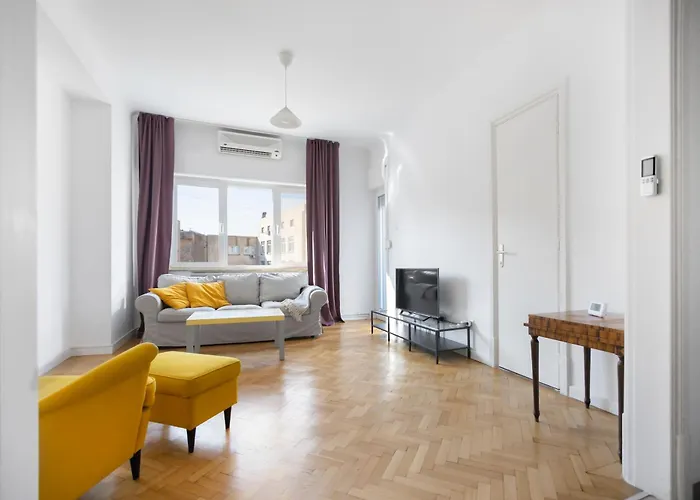 Your Big In Center * 부쿠레슈티