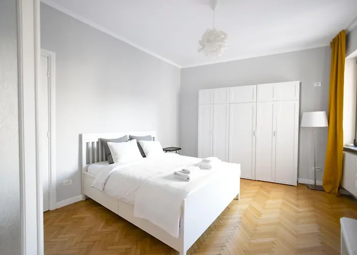 Your Big In Center Apartament *