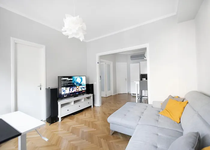 Your Big In Center Apartament *